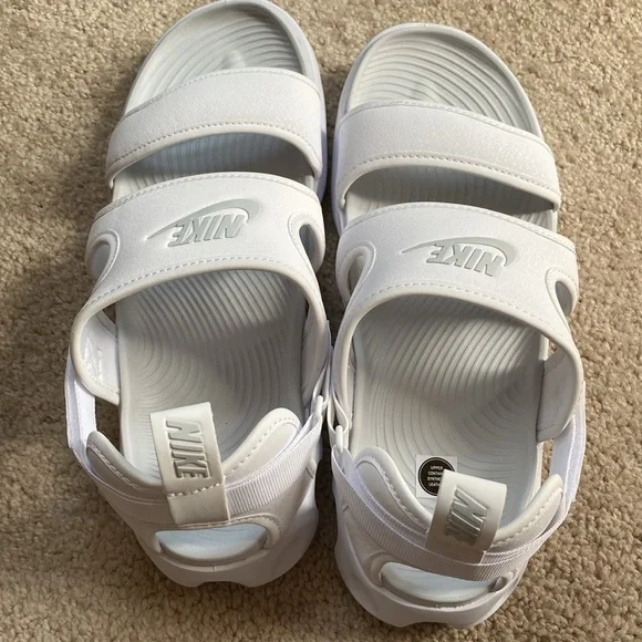 Nike WMNS OWAYSIS Sandal, White/Pure Platinum, Size 10 - Picture 2 of 10